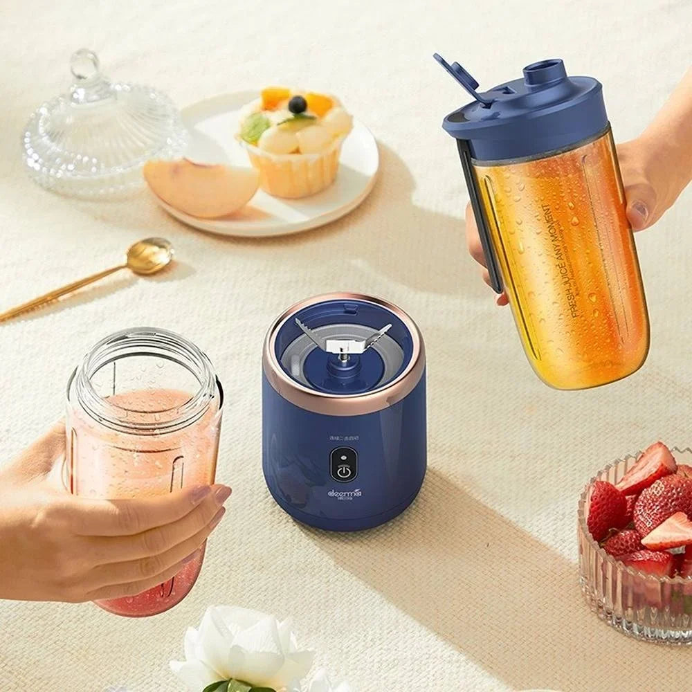 Mini portable juicer